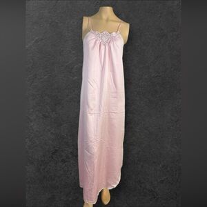 Miss Elaine Vintage Pink Dacron Nightgown – Size Small